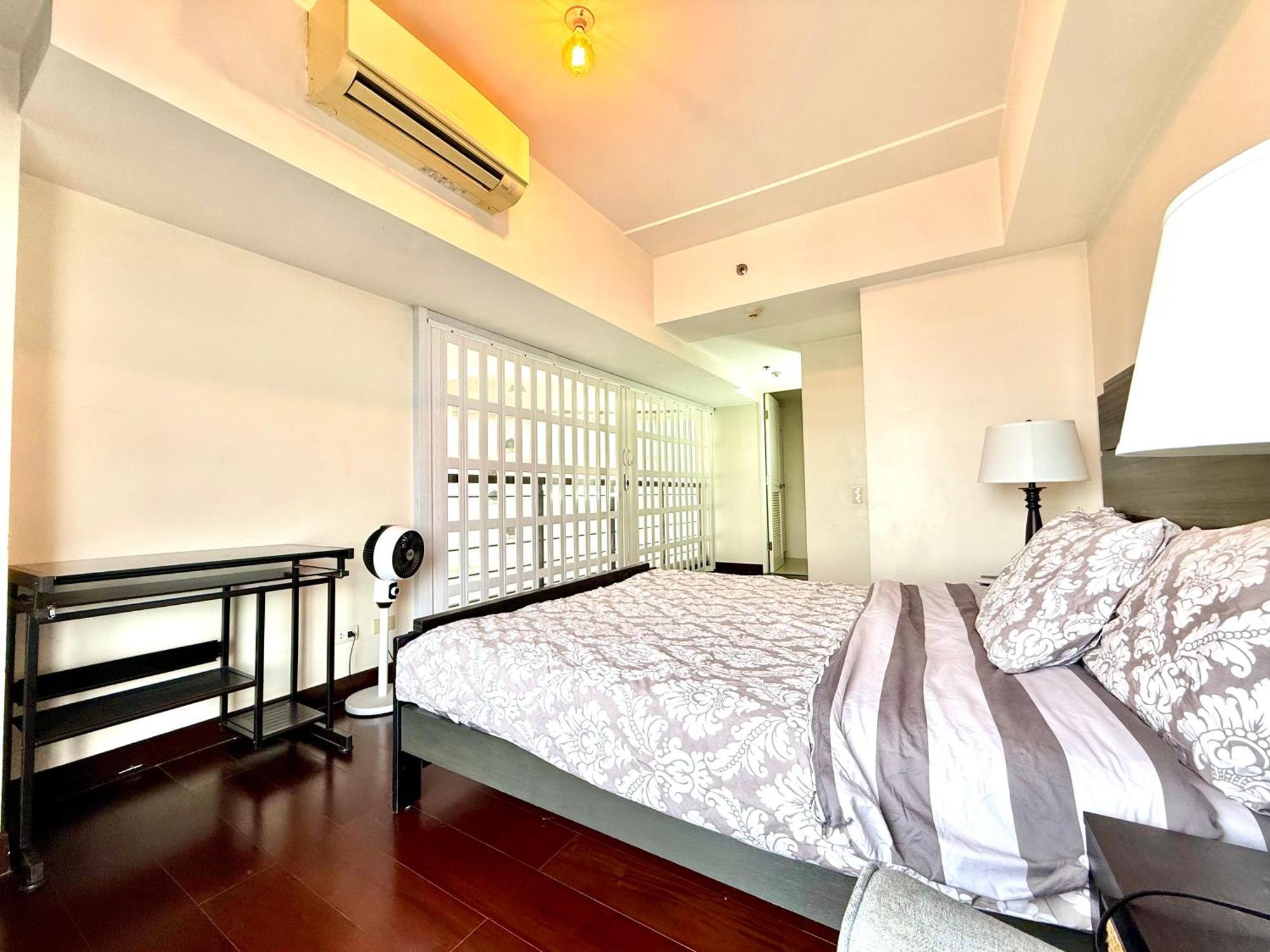 Apartment The Loft 39i Twin Oaks Place *